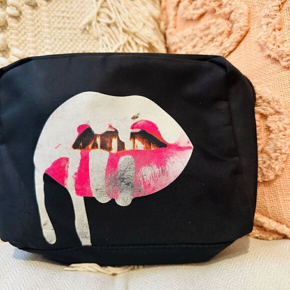 EUC Kylie Cosmetics Nylon Makeup Kit - Picture 2 of 6